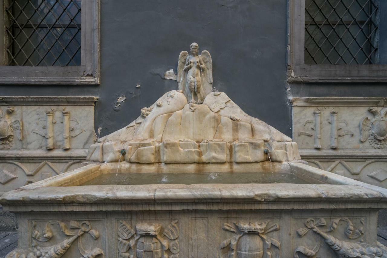 Donnare Casavacanza - Historic Center Of Napoli Eksteriør billede