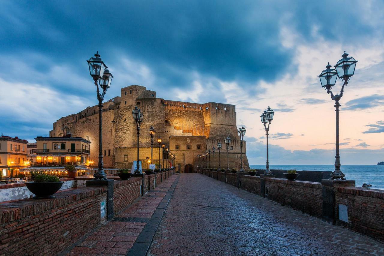 Donnare Casavacanza - Historic Center Of Napoli Eksteriør billede